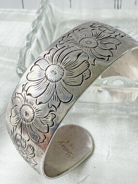 S. Kirk & Son Sterling Silver Daisy Cuff Bracelet Vintage 15-4 Floral